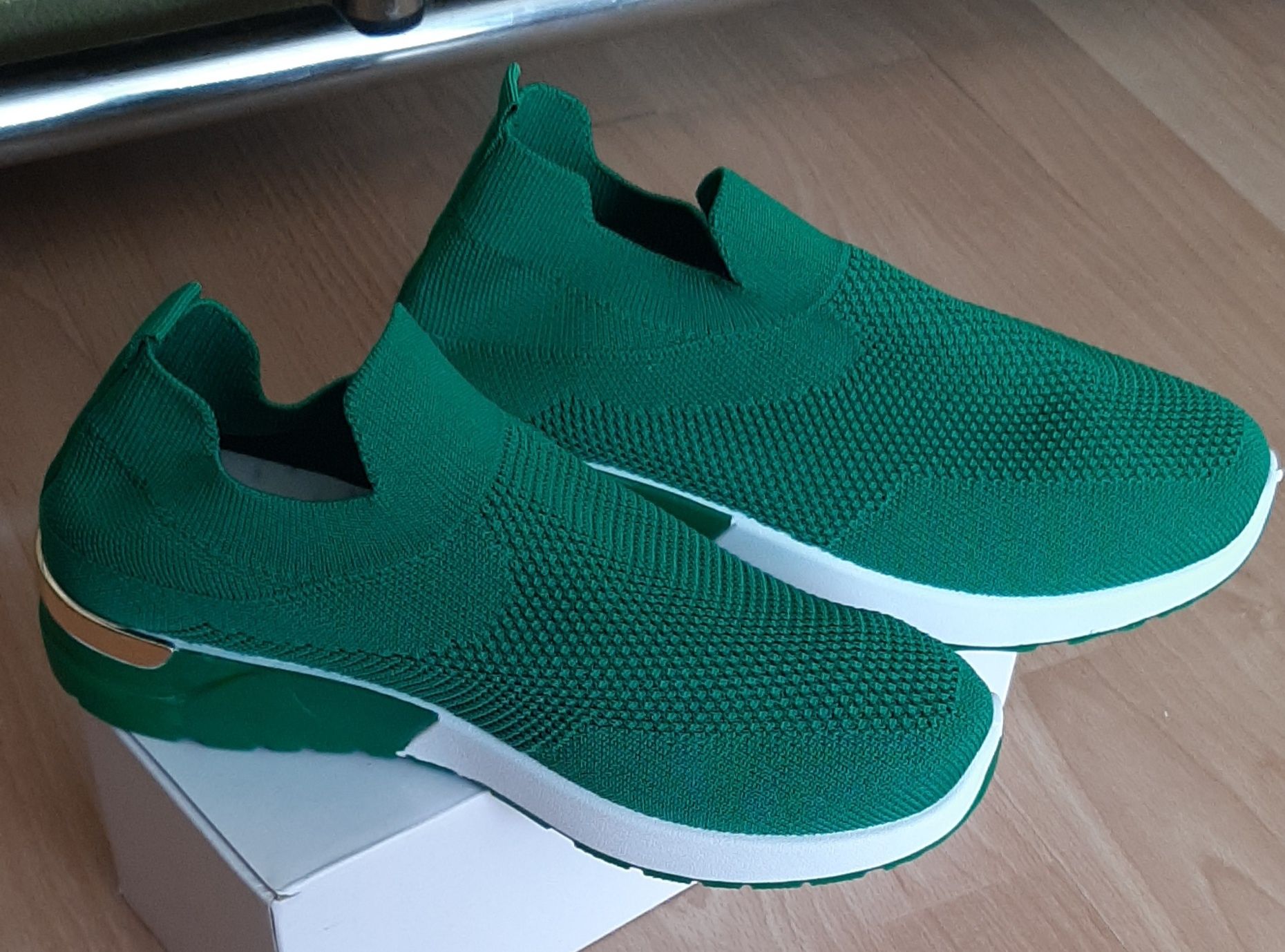 Buty sportowe, wsuwane,,  zielone