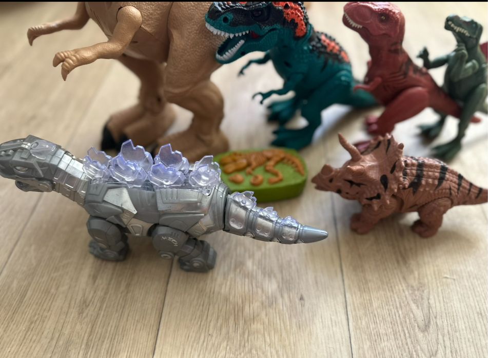 Динозаври зі звуком