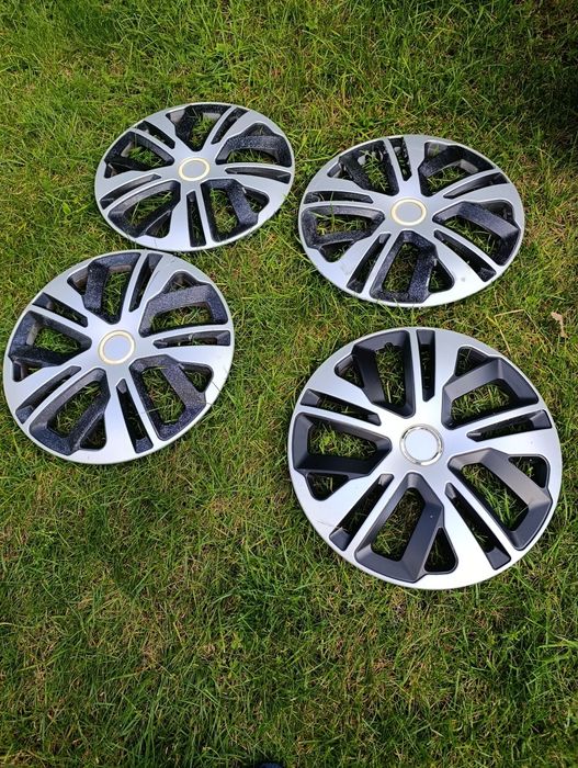 Opony zimowe z felgami + kołpaki 5x114.3