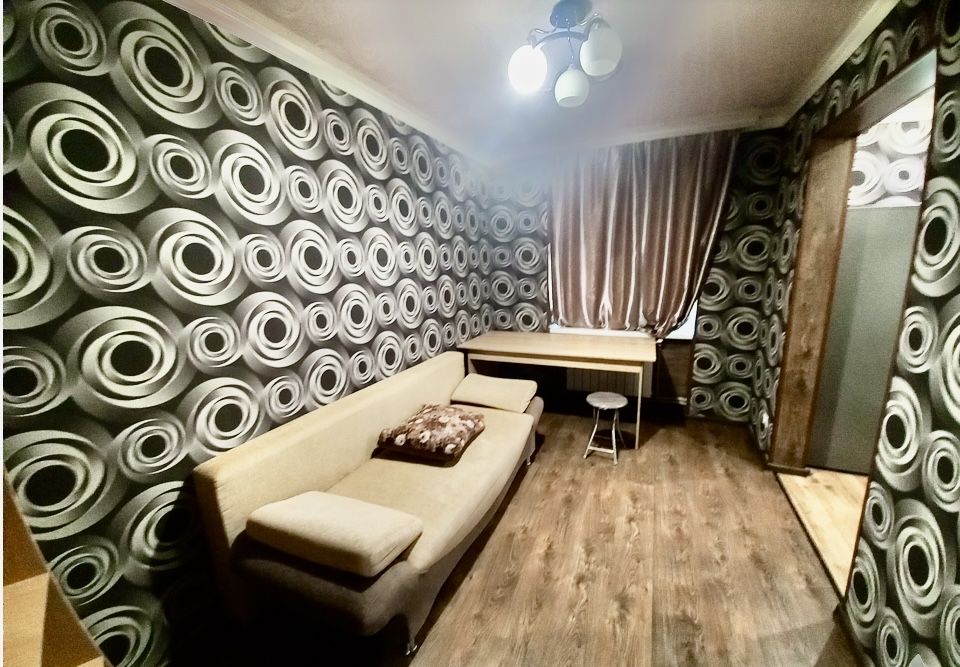 Сдам 2 к квартиру - студию Дендропарк