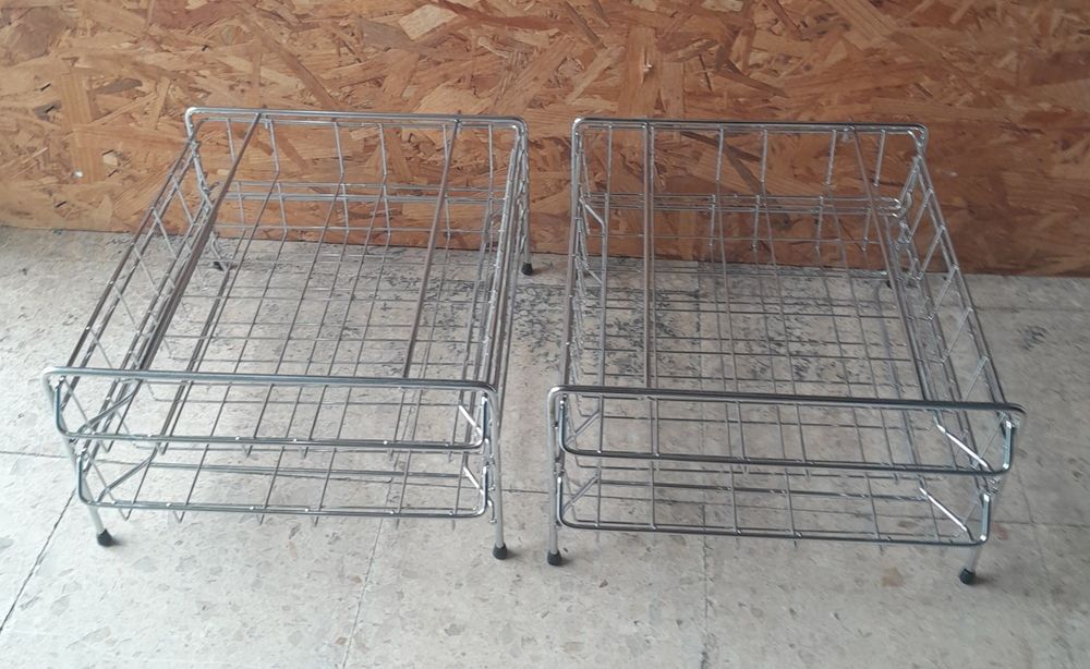 Lote de prateleiras/cestos de arquivo