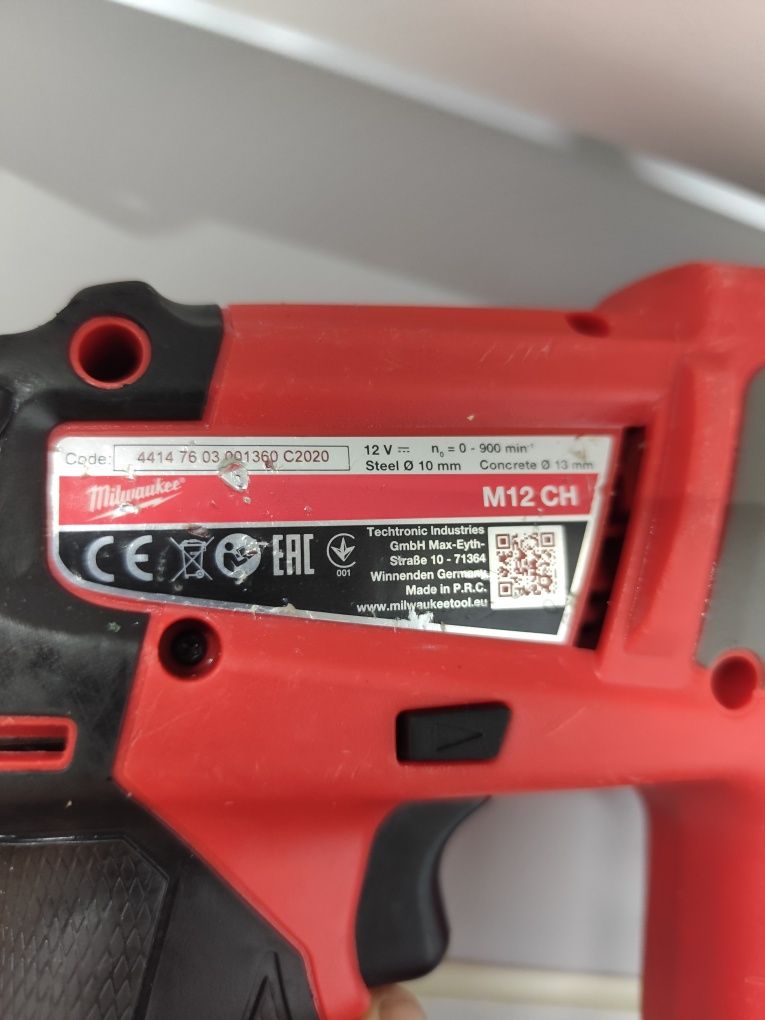 Milwaukee M12 акумуляторний безщітковий перфоратор Мілвоке оригінал
