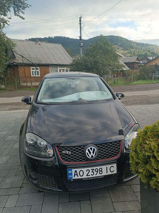 Продам гарний ,надійний автомобіль