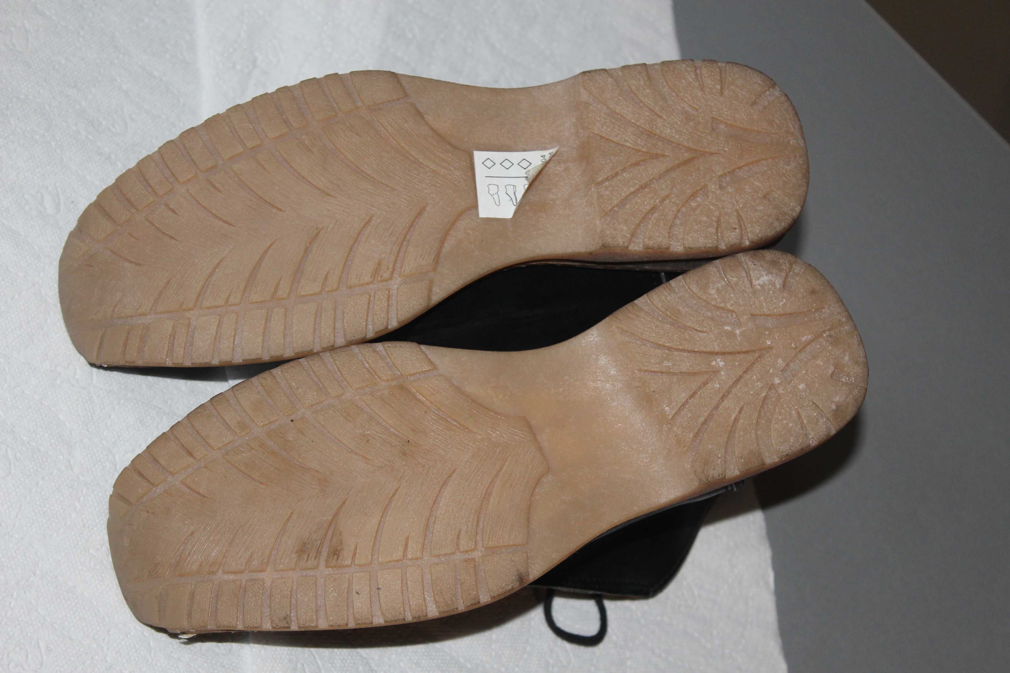 Buty zimowe nr 37 / 25 cm/