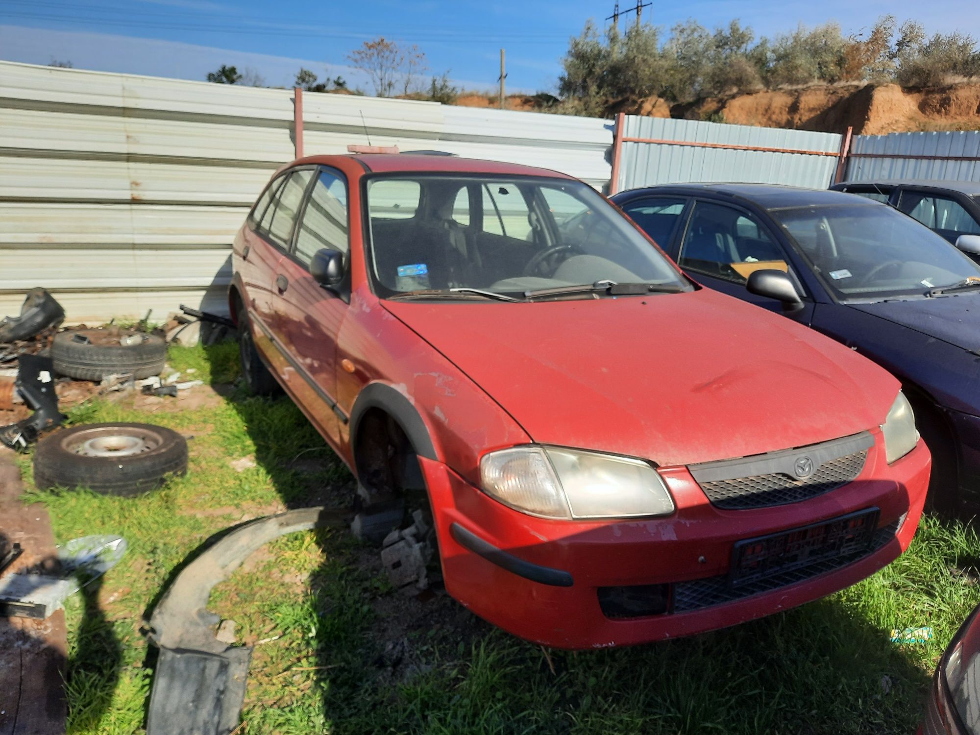 Продам двигатель MAZDA 323 2000