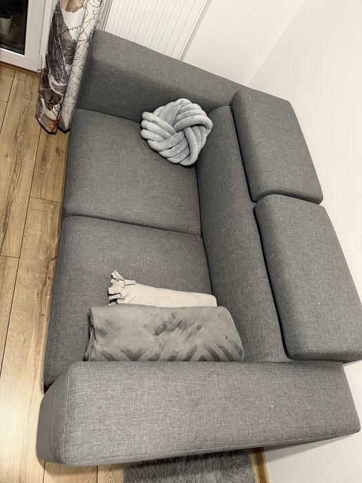 Sofa dwuosobowa w b. dobrym stanie