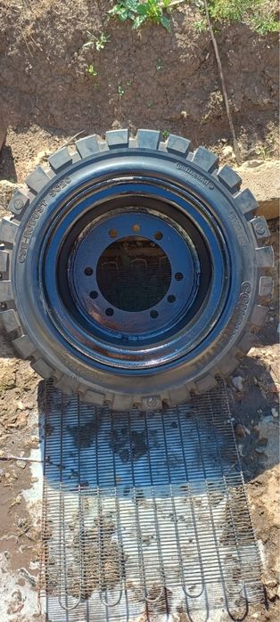 Резина с дисками для погрузчика Balkankar