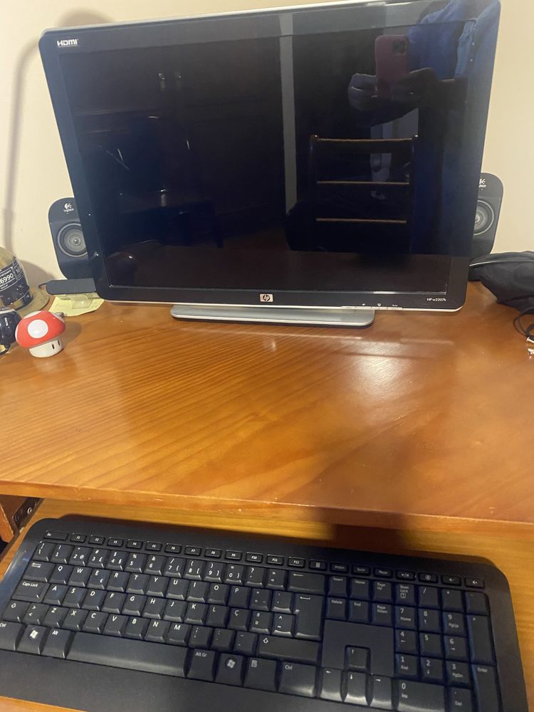 Vendo computador e monitor HP com teclado microsoft e colunas Logitech