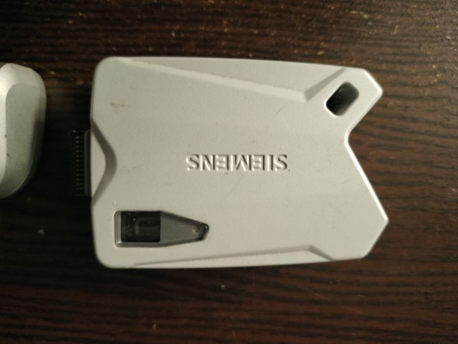 Nokia 2 telemóveis antigos e câmara e Flash telemóveis antigos Siemens