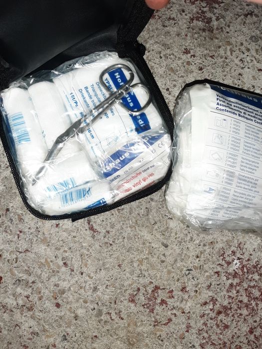 Kit primeiro socorros Audi