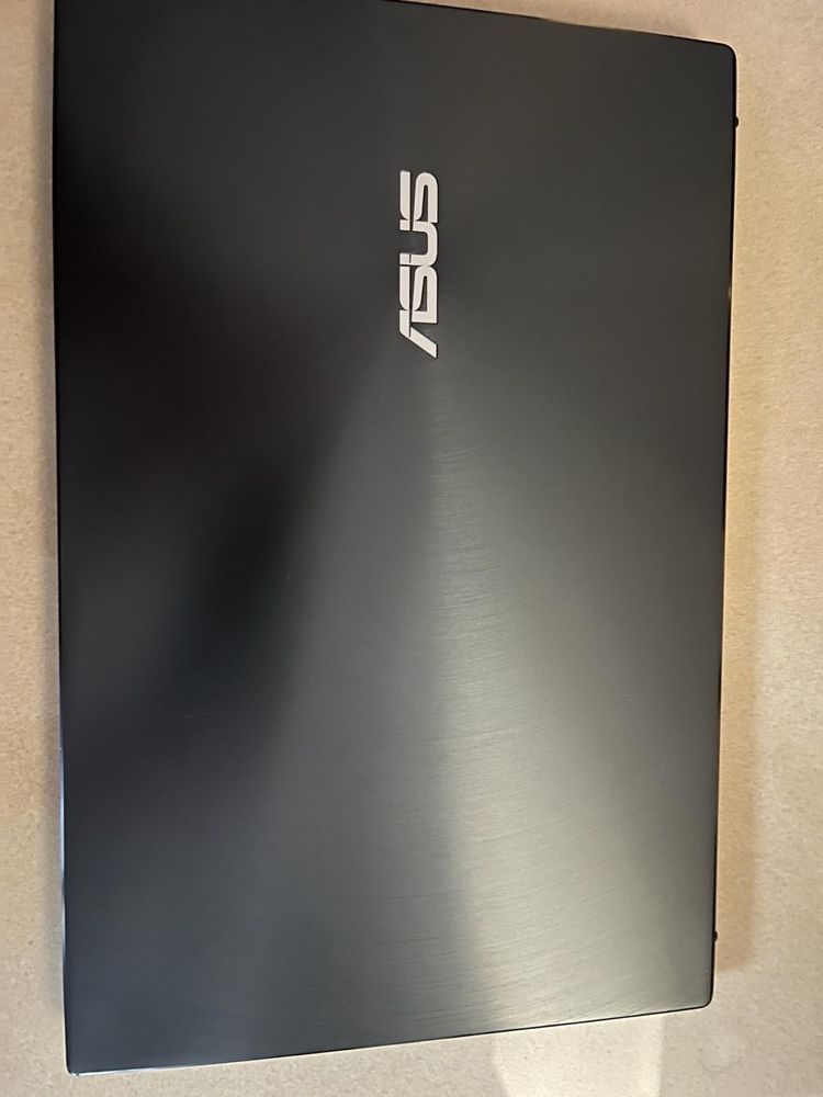 Laptoo asus um425i 5-4500u 512/8gb