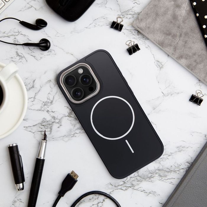 Futerał FRAME MAG COVER kompatybilny z MagSafe do IPHONE 15 PRO czarny