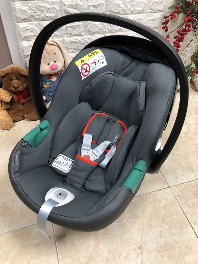 Автокрісло Cybex Aton B2 I-Size Група 0+/1 (0-13 кг) автолюлька