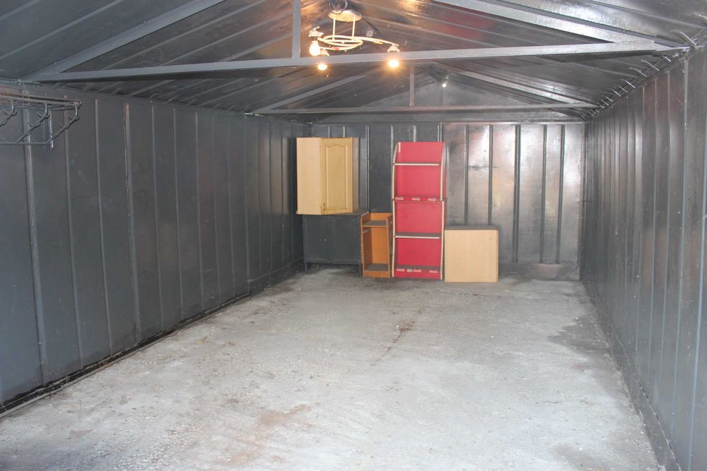 сдам гараж метал в копер  южныи на перекрестке краснопольскои  шинная