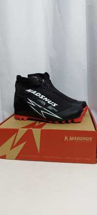 Nowe buty do narciarstwa biegowego/ biegówek Madchus rozmiar 39