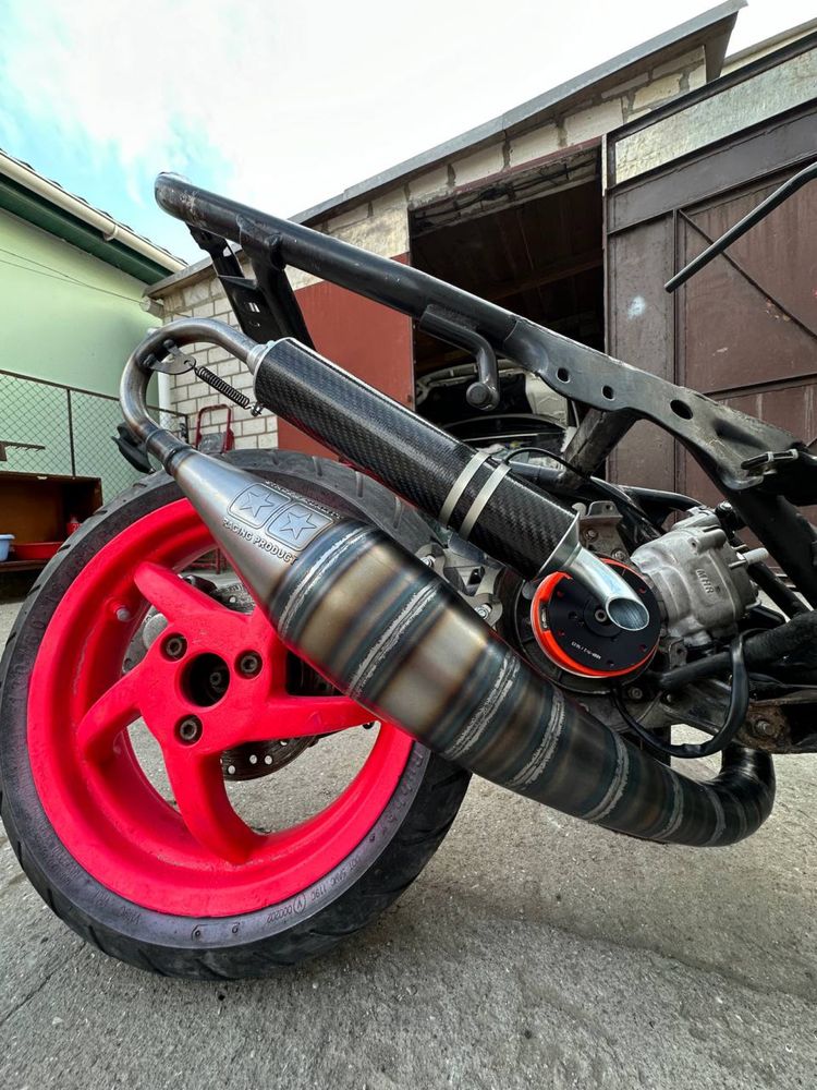 Aprilia sr50 2004 на дк