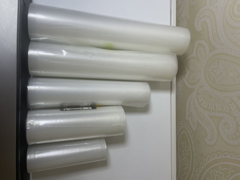 Вакуумний упаковщик Gorenje VS120E + 5 рулонів у подарунок