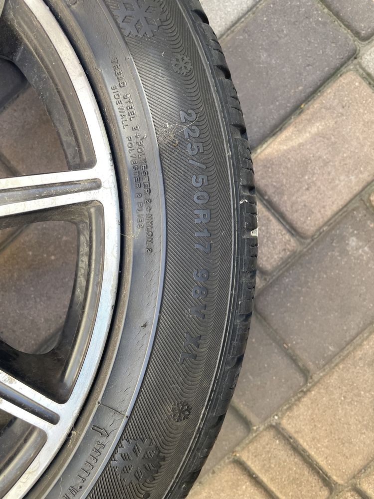 Диск с зимней резиной Kumho 225/50R17