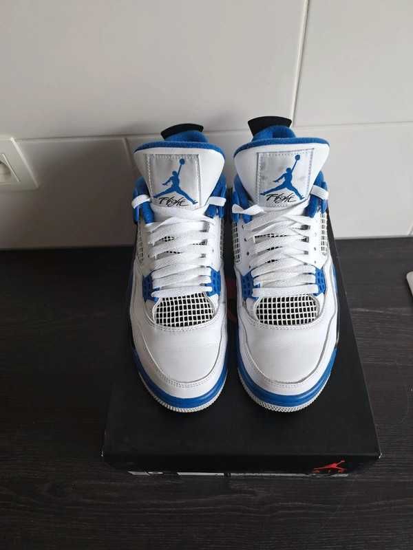 NikeAir Jordan4Retro R.42