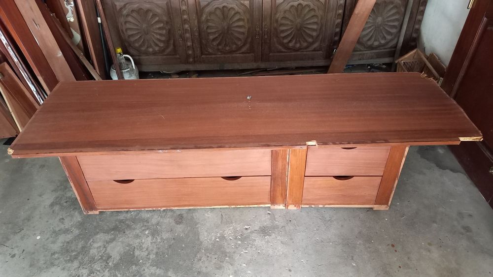 Vendo interior de guarda fatos