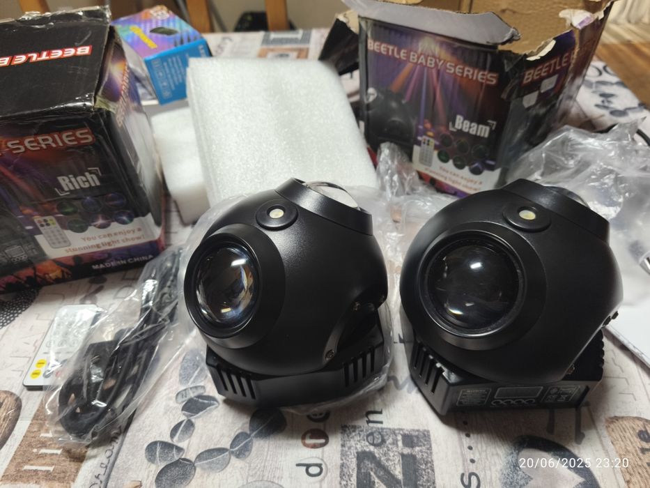 2 Robot laser RGB com comando
