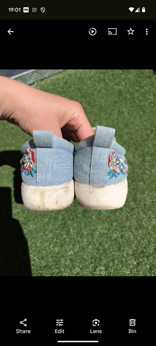 Trampki wzór wyszywane kwiaty jeans Vices 38 slip on wsuwane