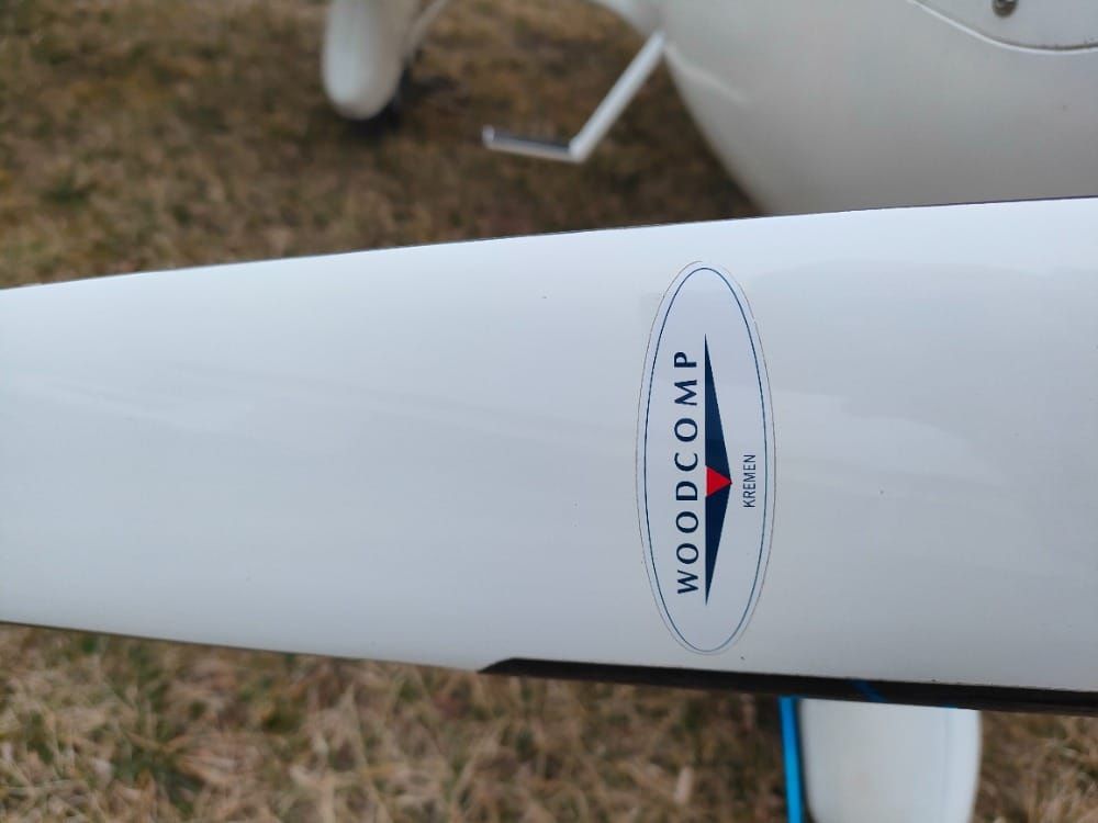 Літак Zephyr 2000