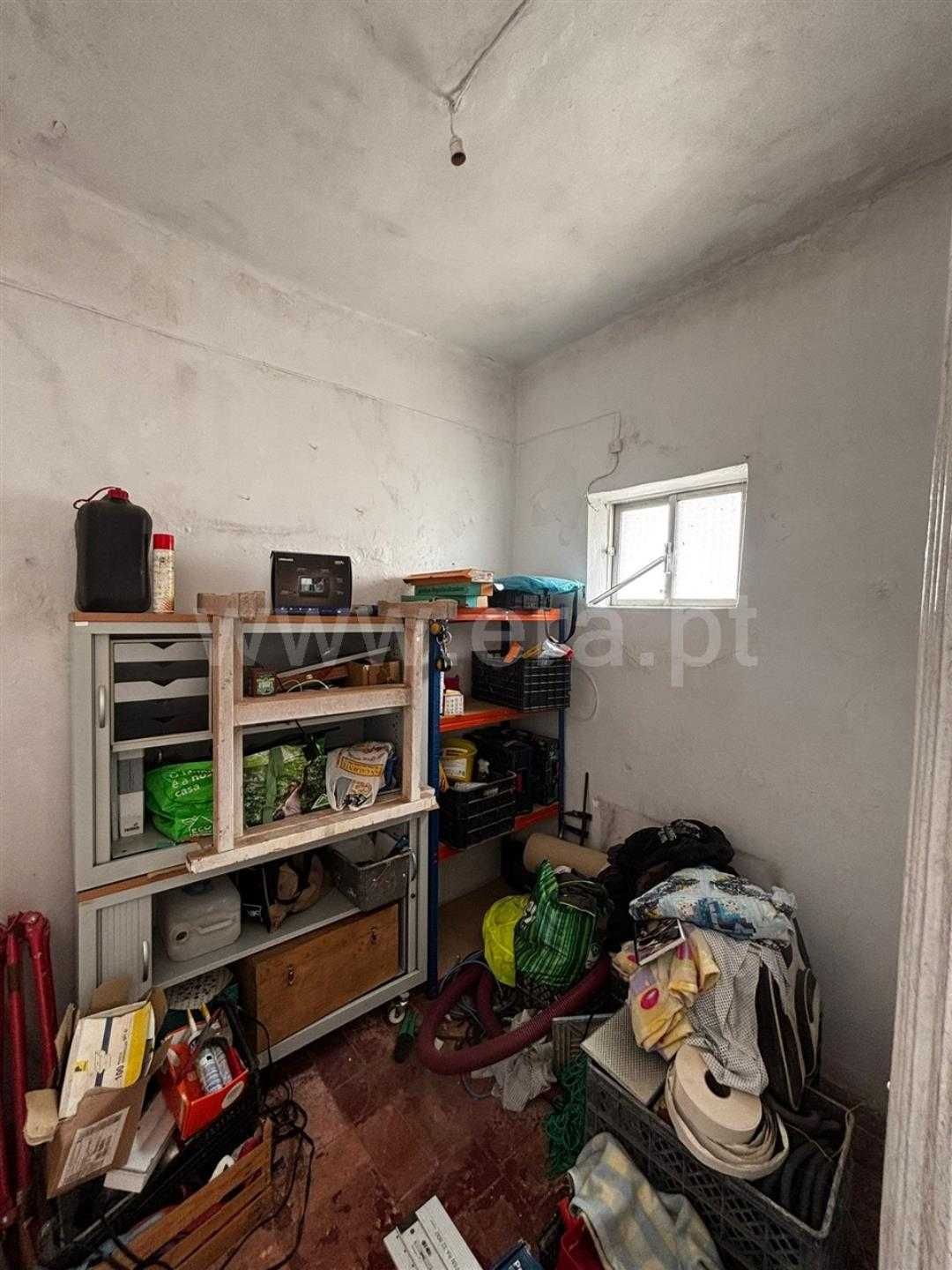 Moradias no centro de Faro para reconstrução
