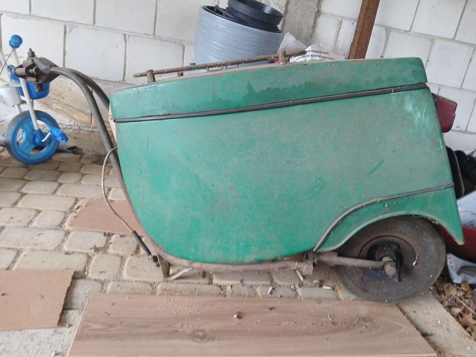 Przyczepka niewiadów do motocykla