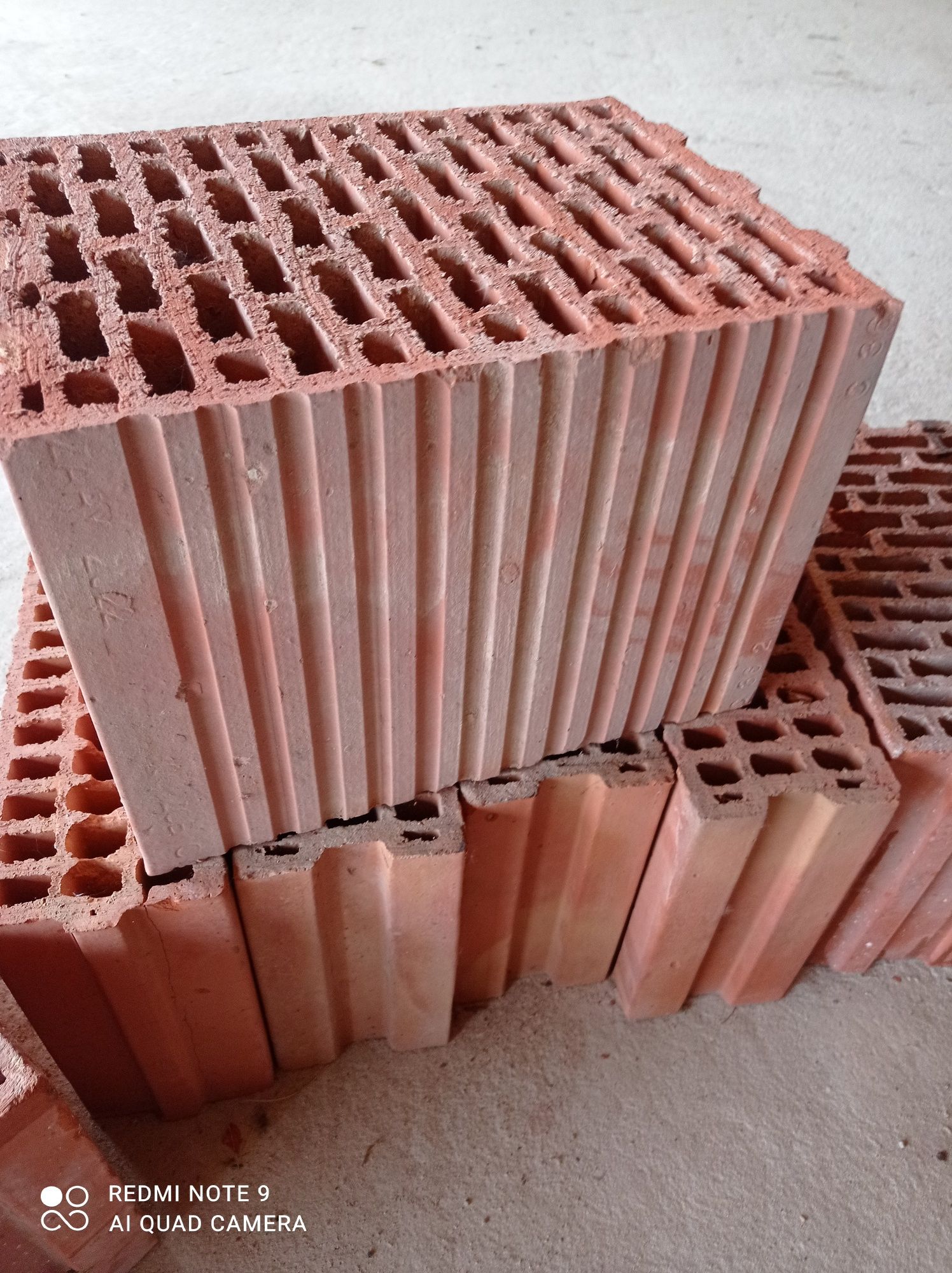 Pustak cegła Termoton P+W 25