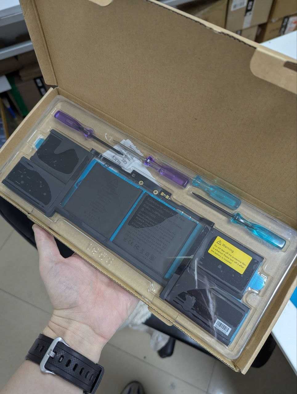 Аккумулятор  MacBook Pro 15" (2018–2019) A1990