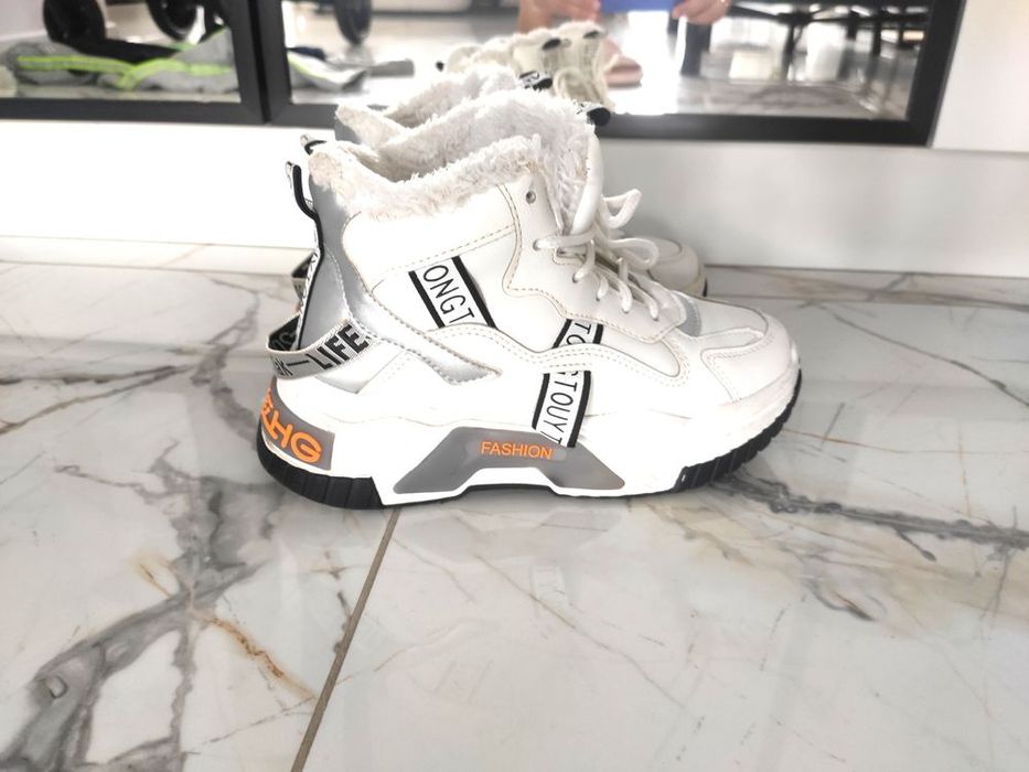 Зимові утеплені черевики