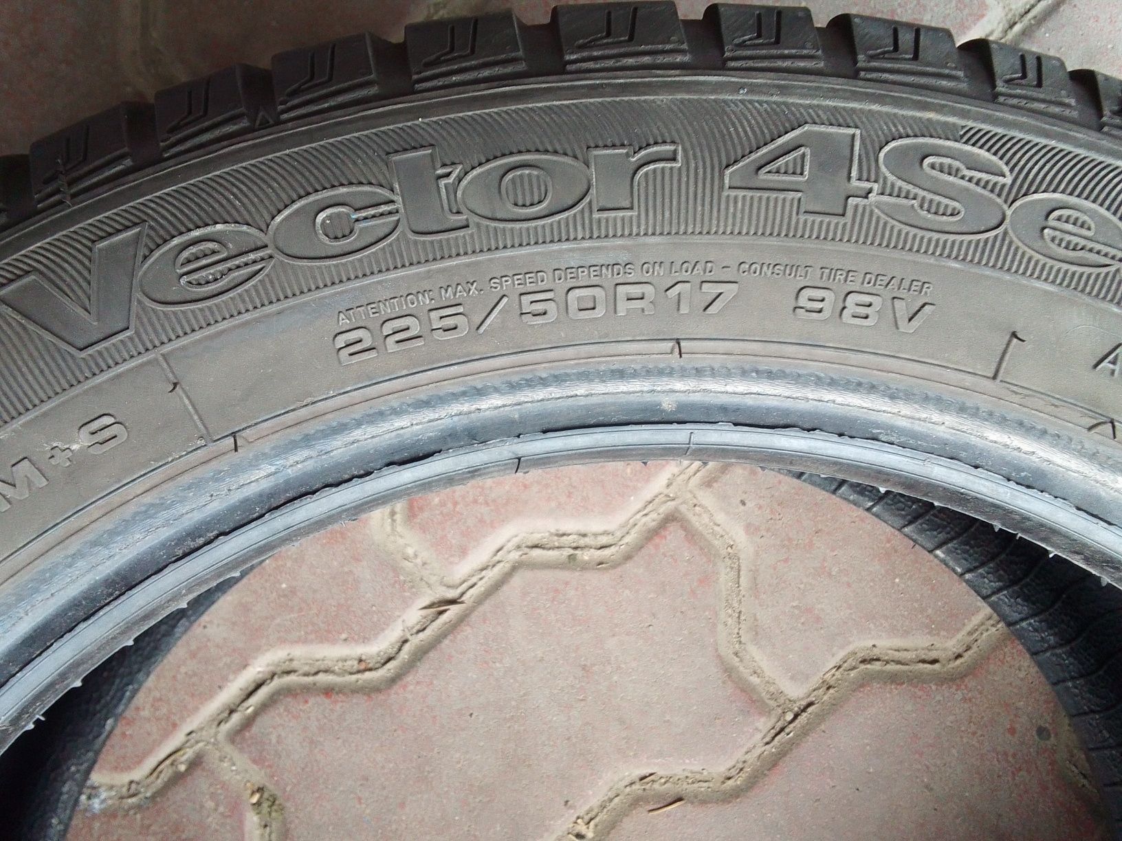 Opona wielosezonowa 225/50r17 GOODYEAR 2020r 6.5mm