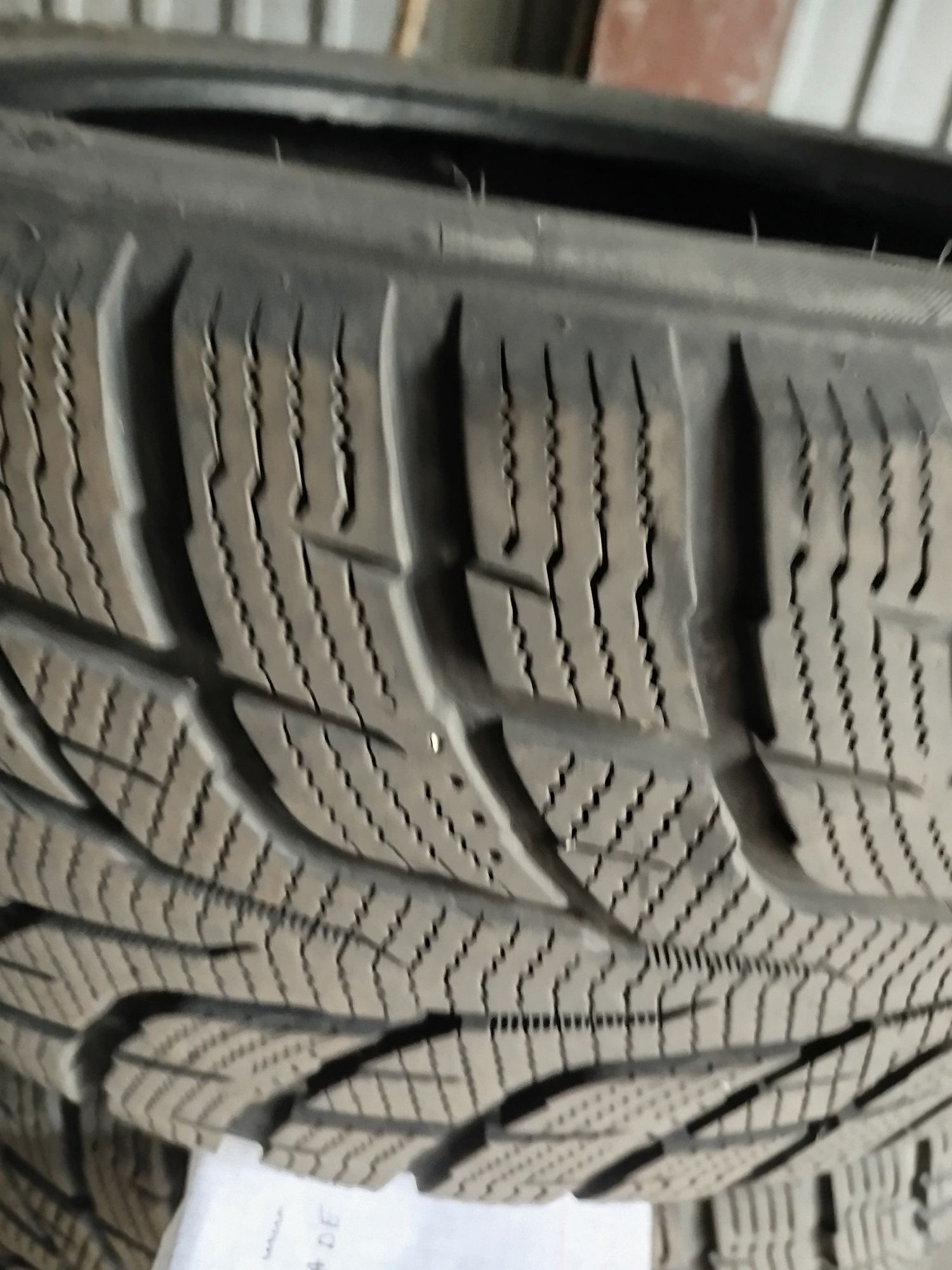 Opony zimowe 245/45 r18 bieżnik 6-7mm!