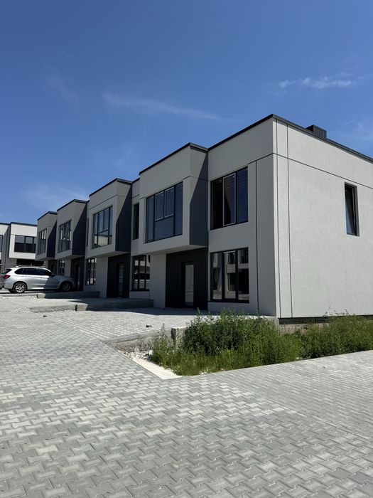 Таунхаус 130м2, боковий таунхас, під єОселю