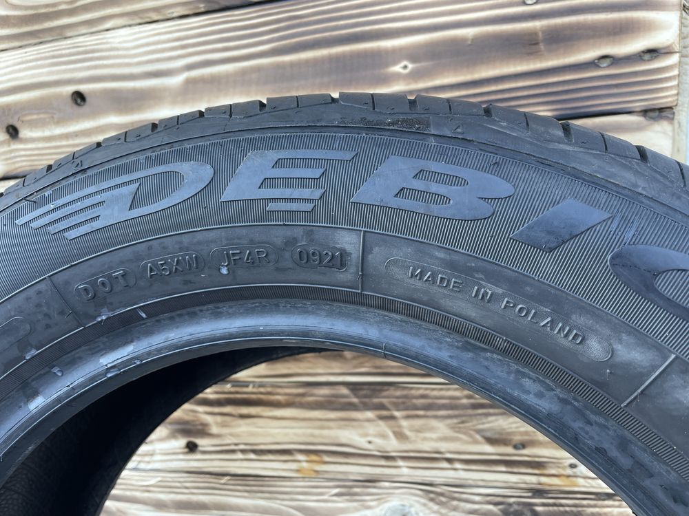 Шини 205/60 r16 стан нових Debica
