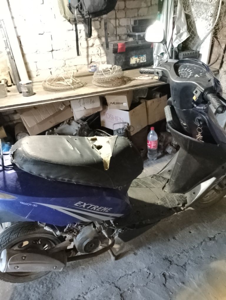 продам мопед 10 тисяч+ торг