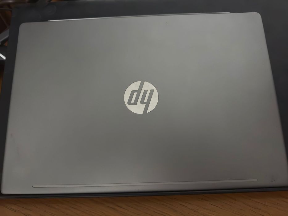 HP Pavillion Laptop (semi-novo)