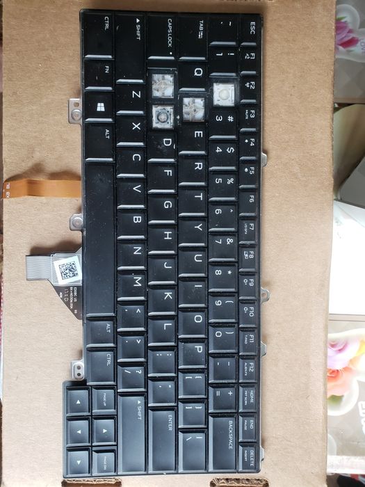 Кнопки для клавіатури Dell Alienware 13 R3, 15 R3, R4

Вживані кнопочк