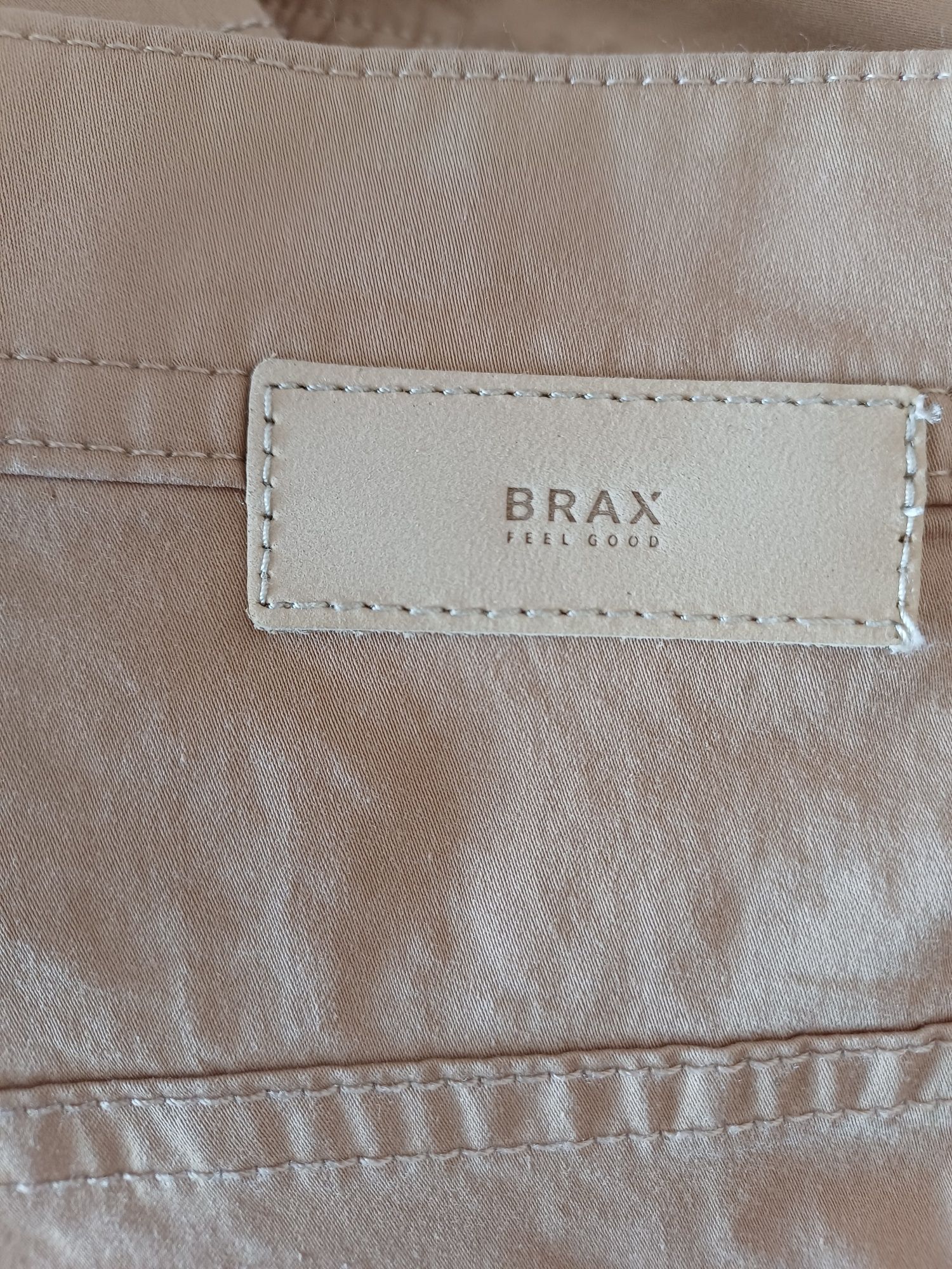 Beżowe spodnie Brax