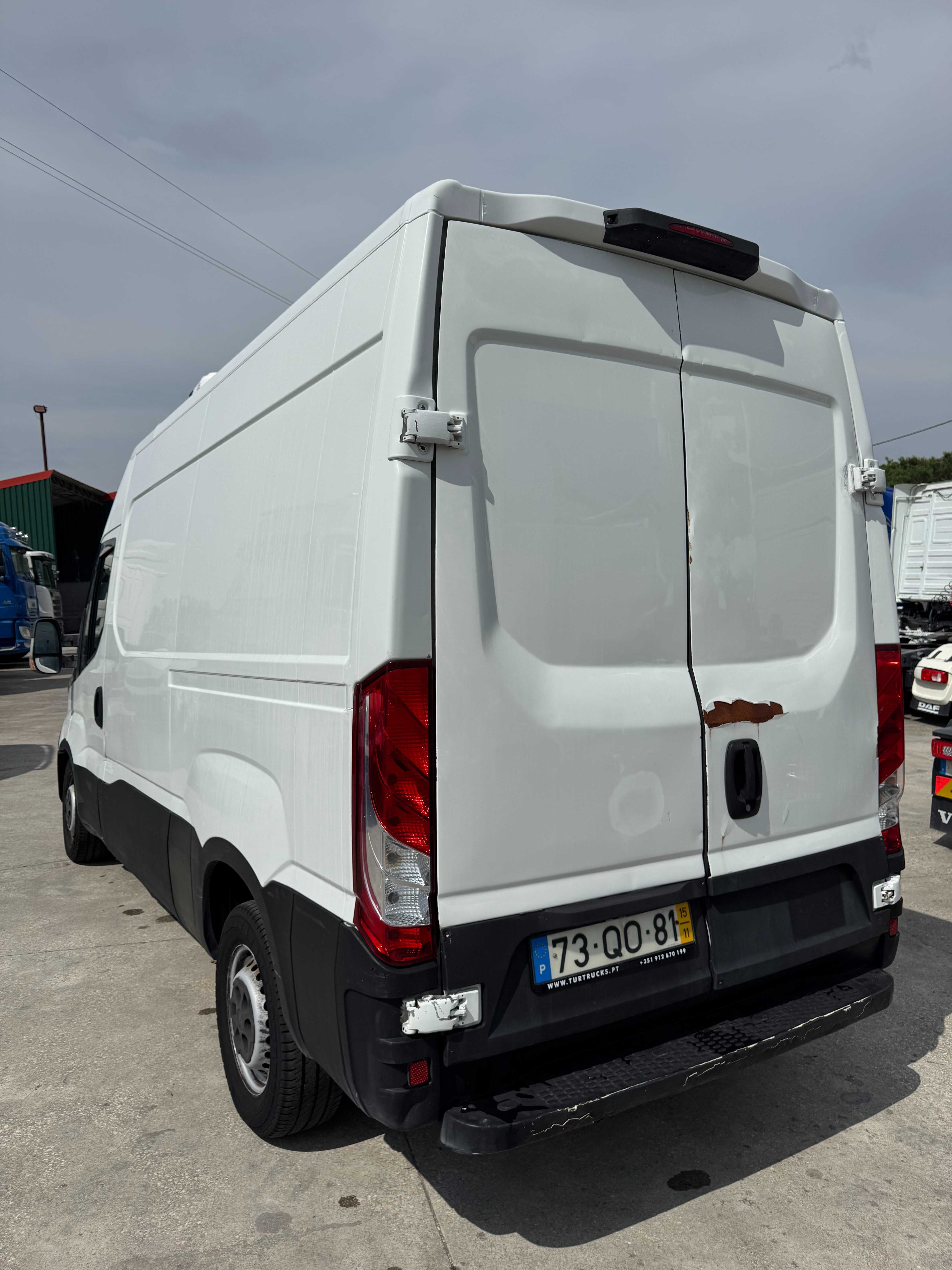 IVECO DAILY 35-150 FRIGORIFICA 2015
