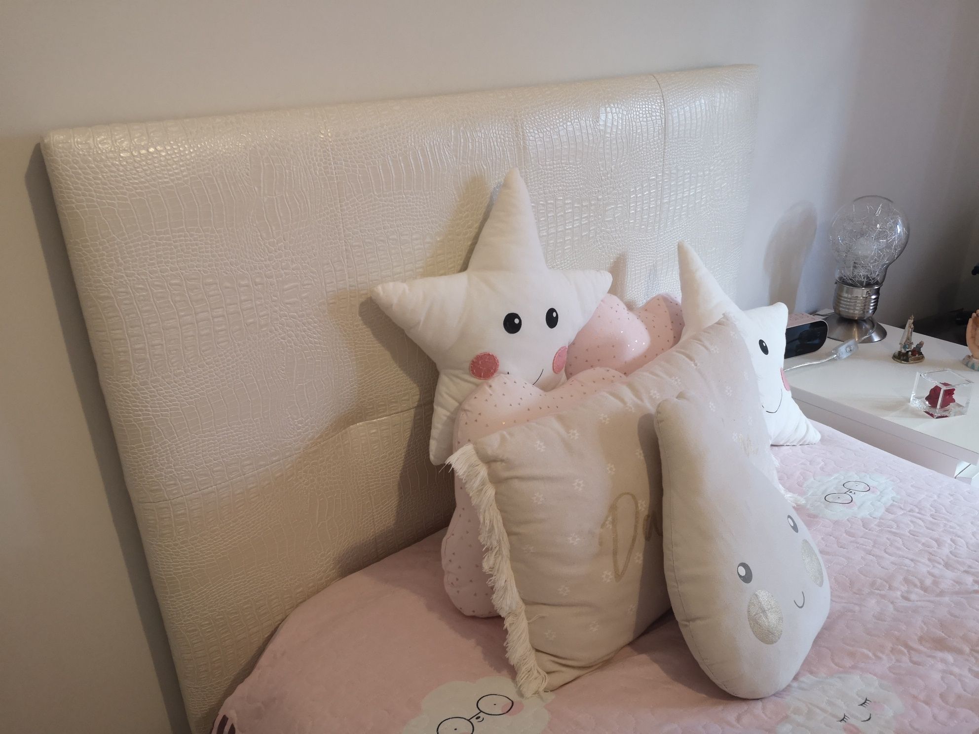 Cama solteiro com gavetão