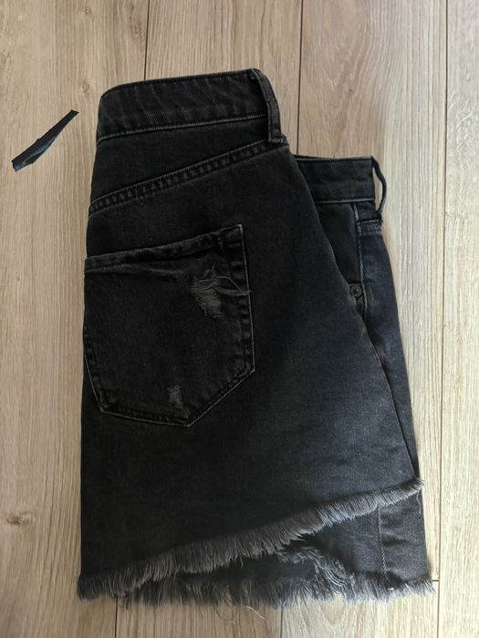 czarna spódniczka mini jeansowa