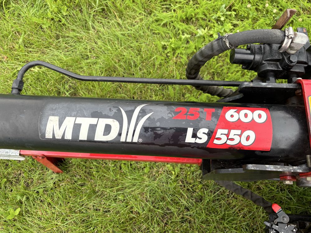Łuparka spalinowa do drewna mtd ls 550
