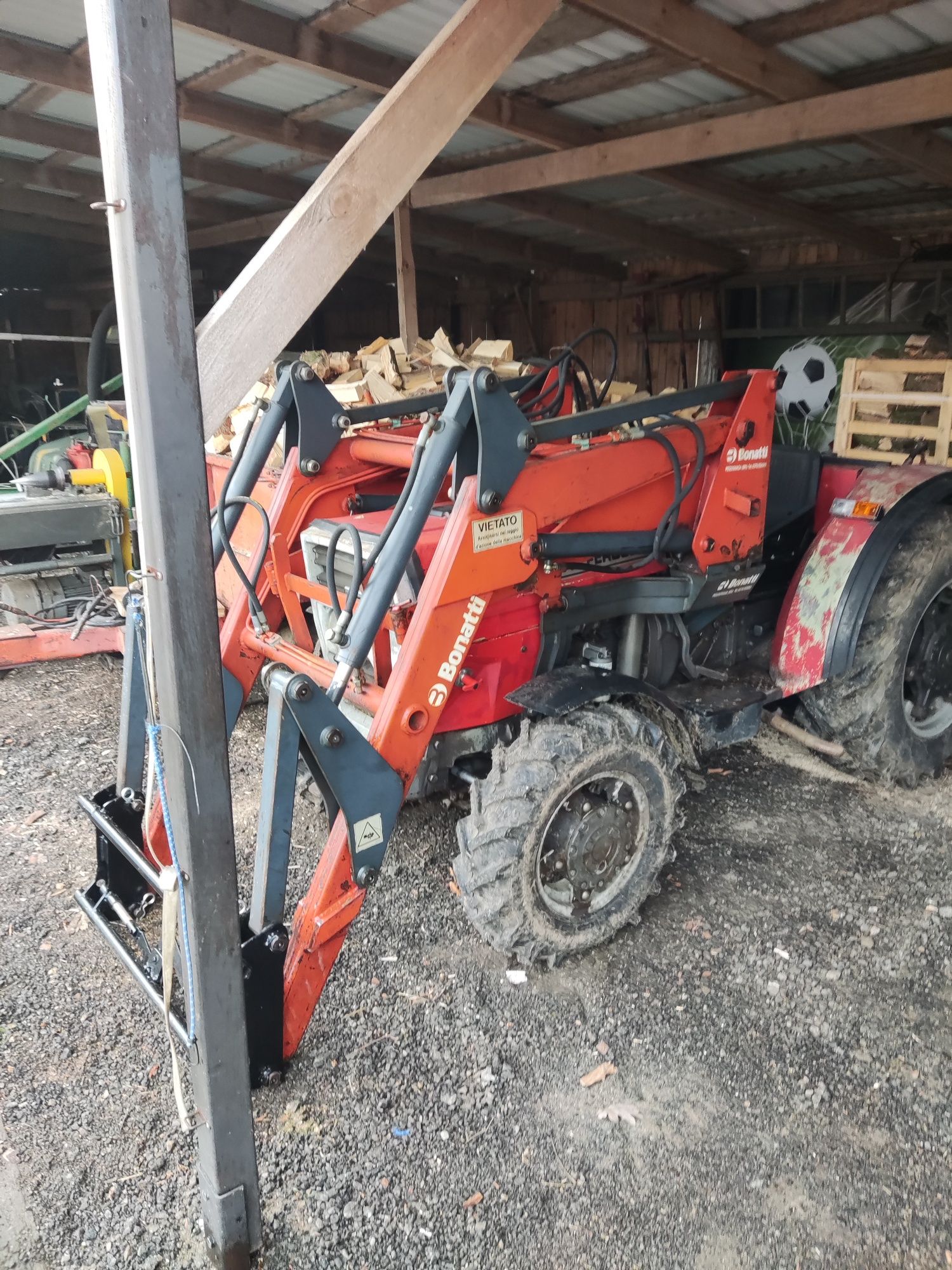 Massey Ferguson sadowniczy 154s z turem