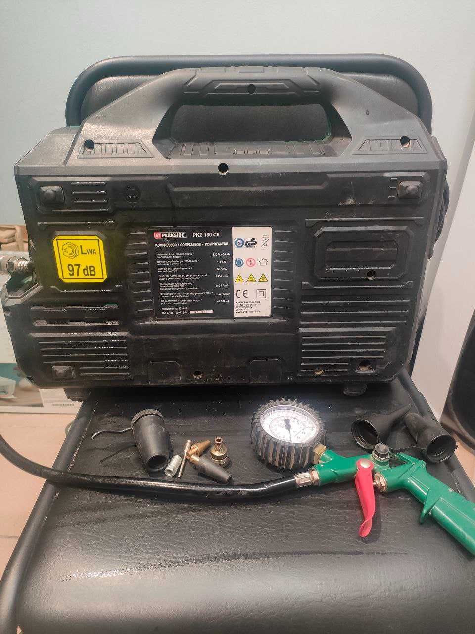 Автомобільний безмасляний компресор Parkside PKZ 180 C5 1100W Green