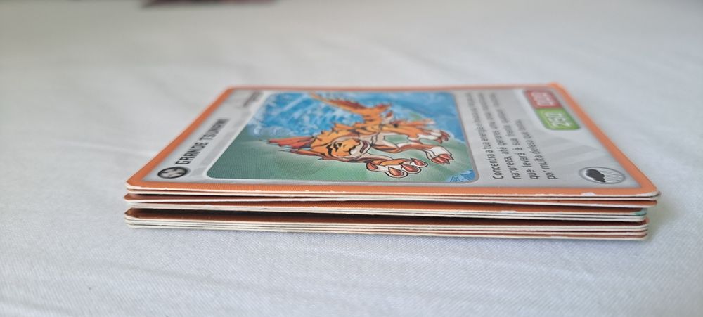 Cartas invizimals muito raras