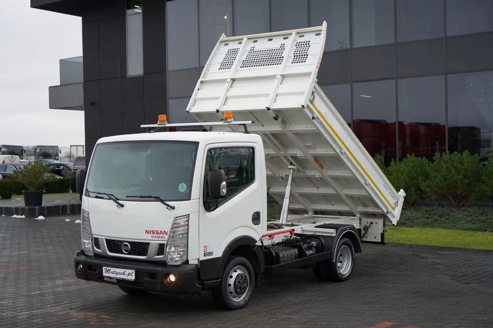 Nissan CABSTAR  NT 400 / WYWROTKA TYLNOZSYPOWA / BLIŹNIAK / MANUAL / SPROWADZONY