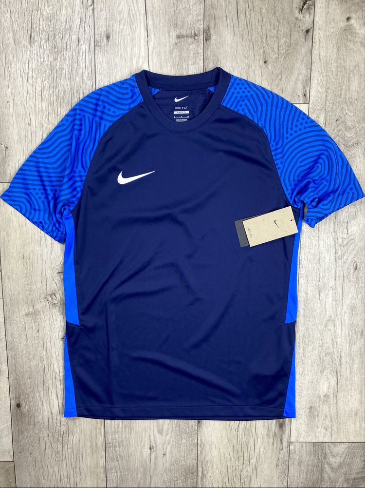 Nike dri-fit slim fit футболка M размер новая футбольная оригинал