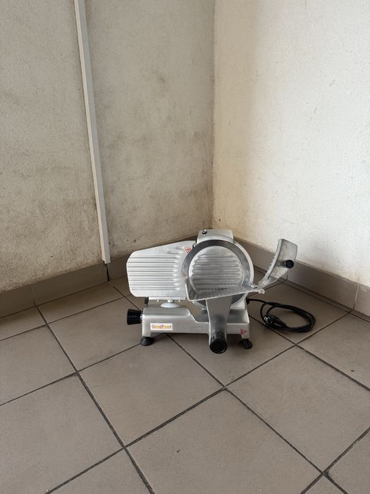 Слайсер Професійний Goodfood HBS-220